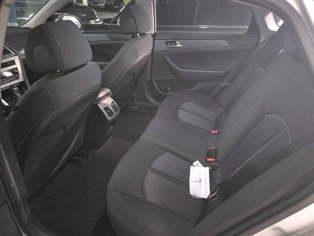 HYUNDAI Sonata - Vista 9