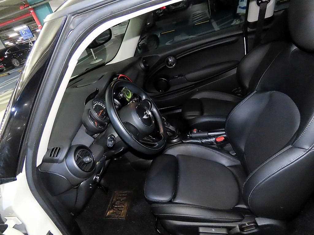 Mini Cooper - Vista 6