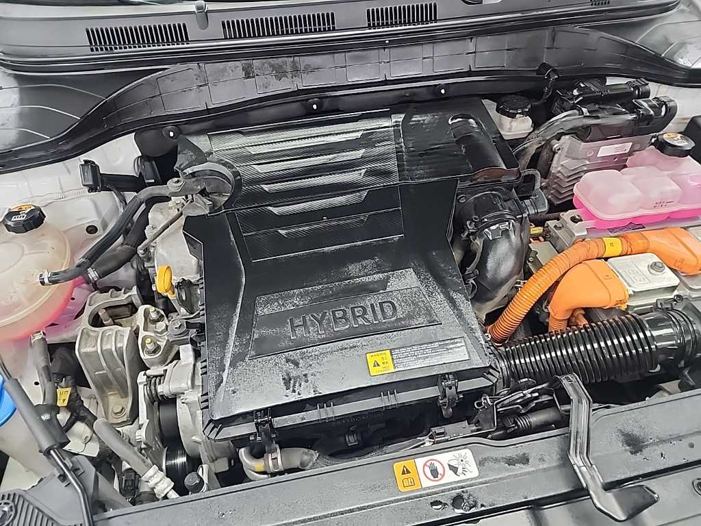 HYUNDAI Kona - Vista 5