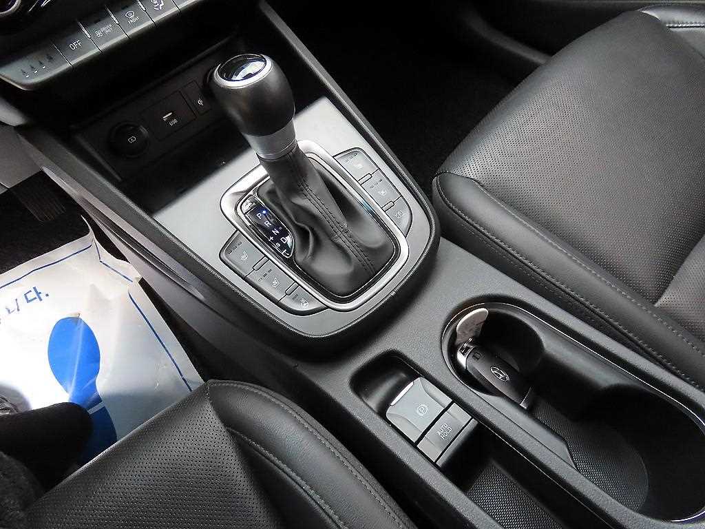 HYUNDAI Kona - Vista 11