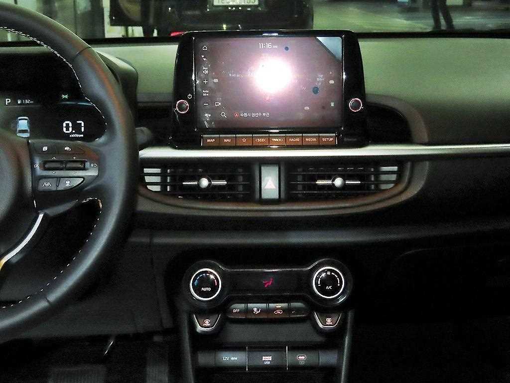 KIA Morning - Vista 11