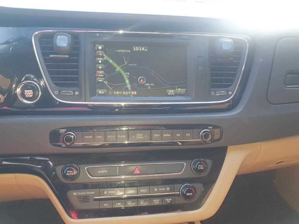 KIA Carnival 2016 Negro - Importación desde Corea - HF Imports Iquique - Foto 16