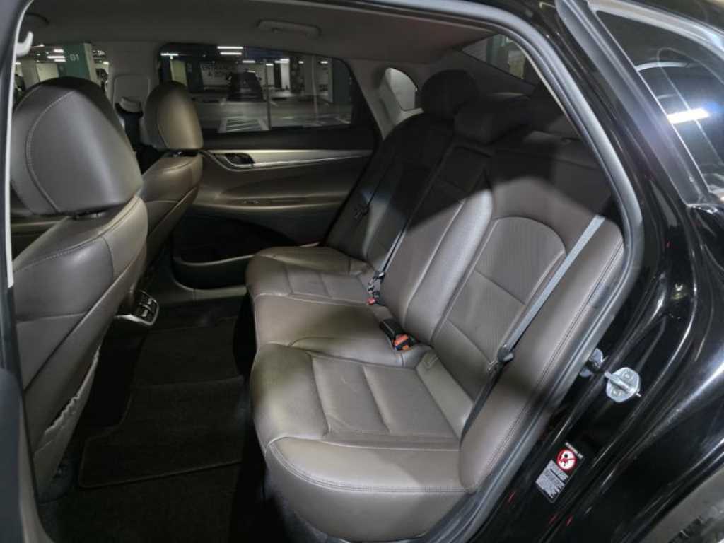 HYUNDAI Grandeur - Vista 9