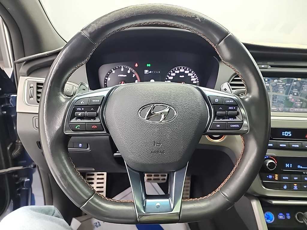 HYUNDAI Sonata - Vista 9