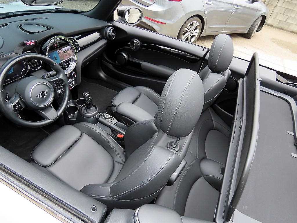 Mini Cooper Convertible - Vista 10