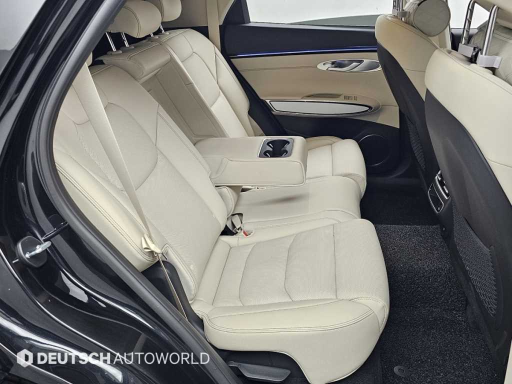 Genesis GV70 - Vista 12