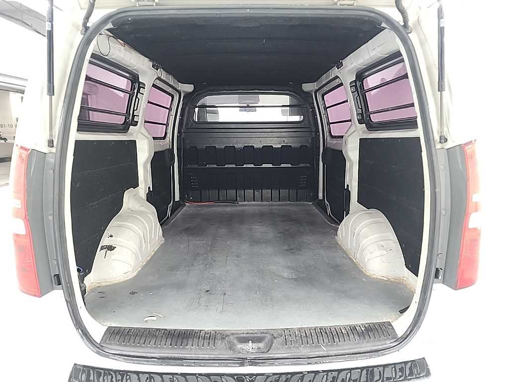 HYUNDAI Starex 2017 Blanco - Importación desde Corea - HF Imports Iquique - Foto 17