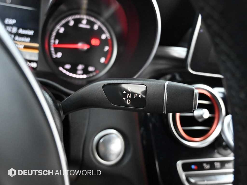 Mercedes Benz C Class - Vista 9