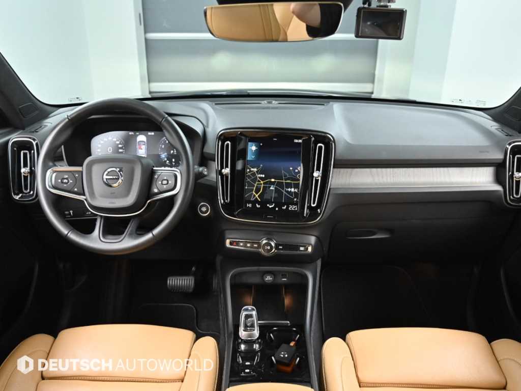 Volvo XC40 - Vista 7