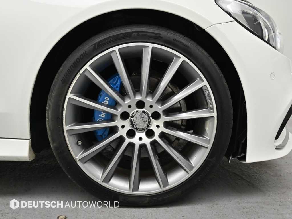 Mercedes Benz C Class - Vista 5