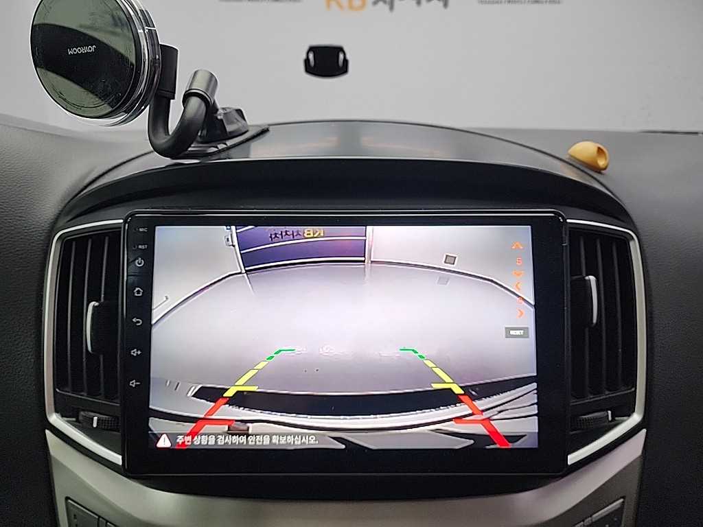 HYUNDAI Starex 2017 Blanco - Importación desde Corea - HF Imports Iquique - Foto 13