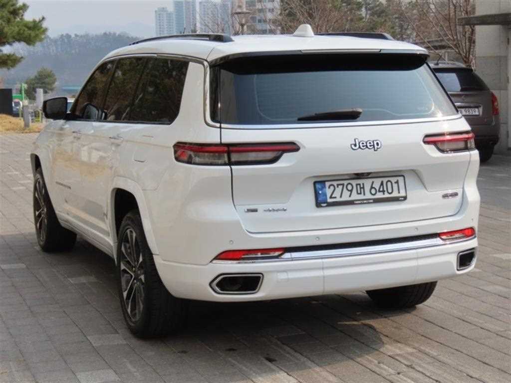 Jeep Cherokee - Vista 4