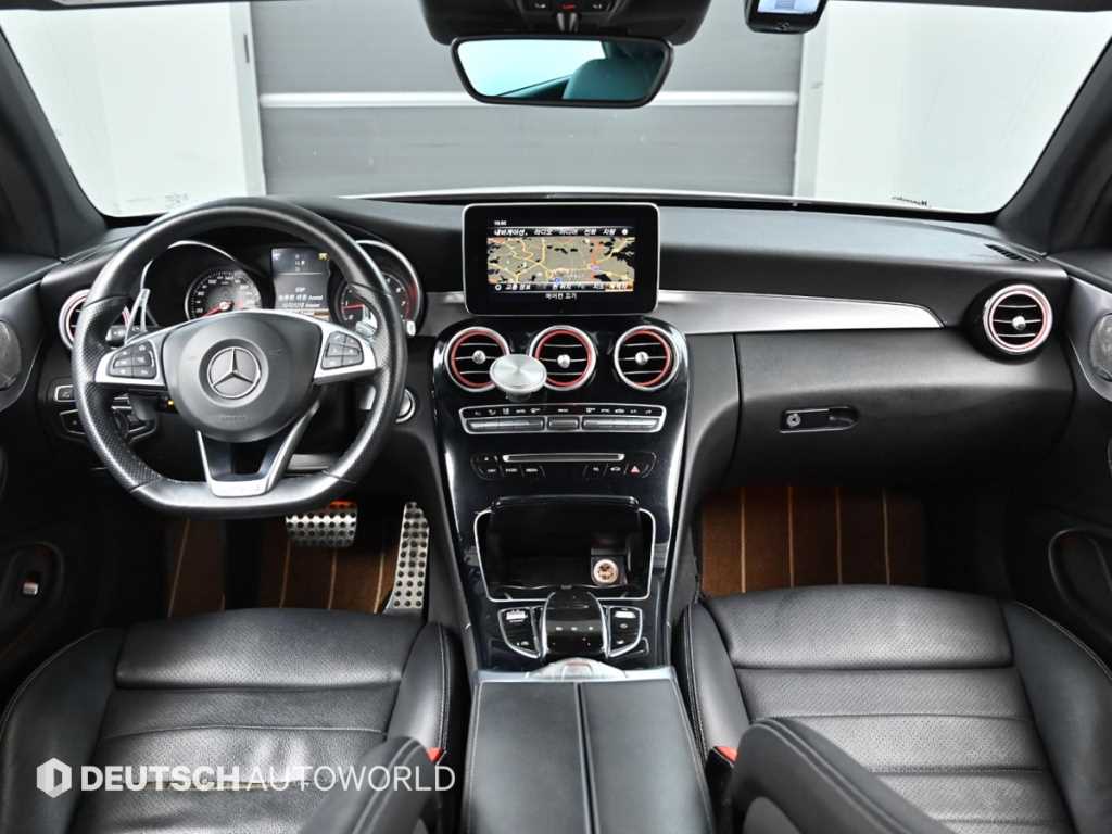 Mercedes Benz C Class - Vista 7