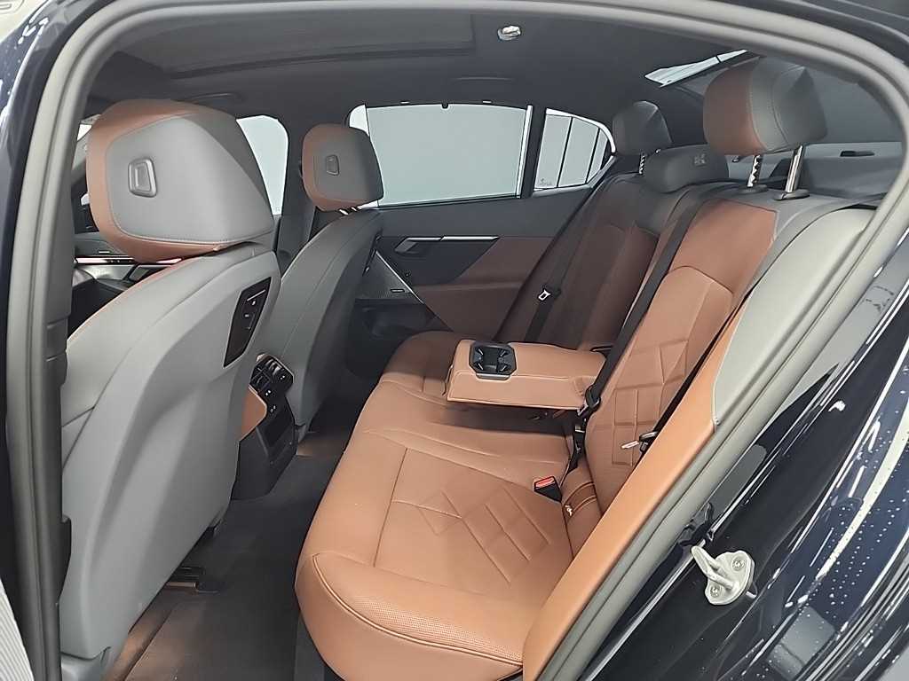 BMW 5 Series - Vista 12