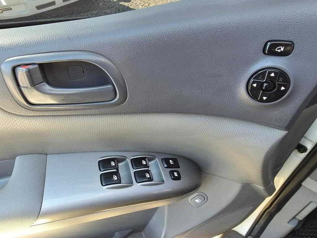 KIA Carnival - Vista 9