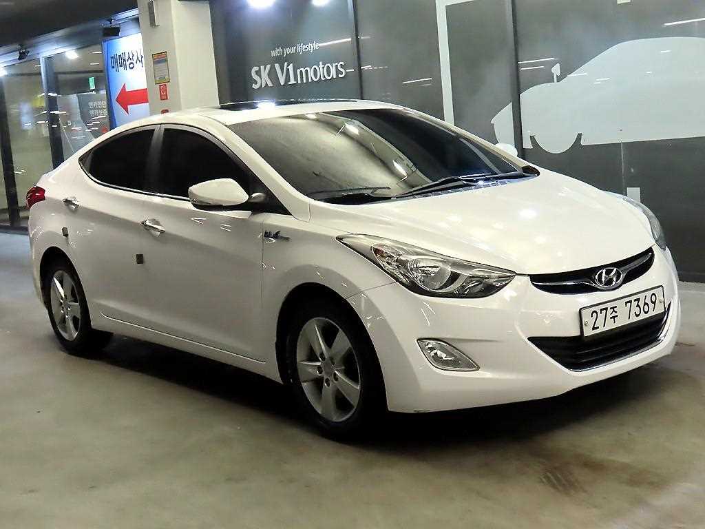 HYUNDAI Avante 2012 Blanco - Importación desde Corea - HF Imports Iquique - Foto 1