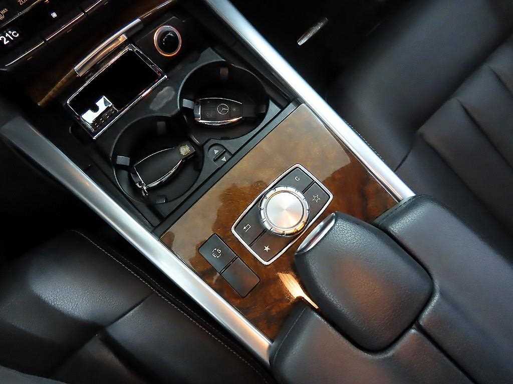 Mercedes Benz E class 2014 Plateado - Importación desde Corea - HF Imports Iquique - Foto 13