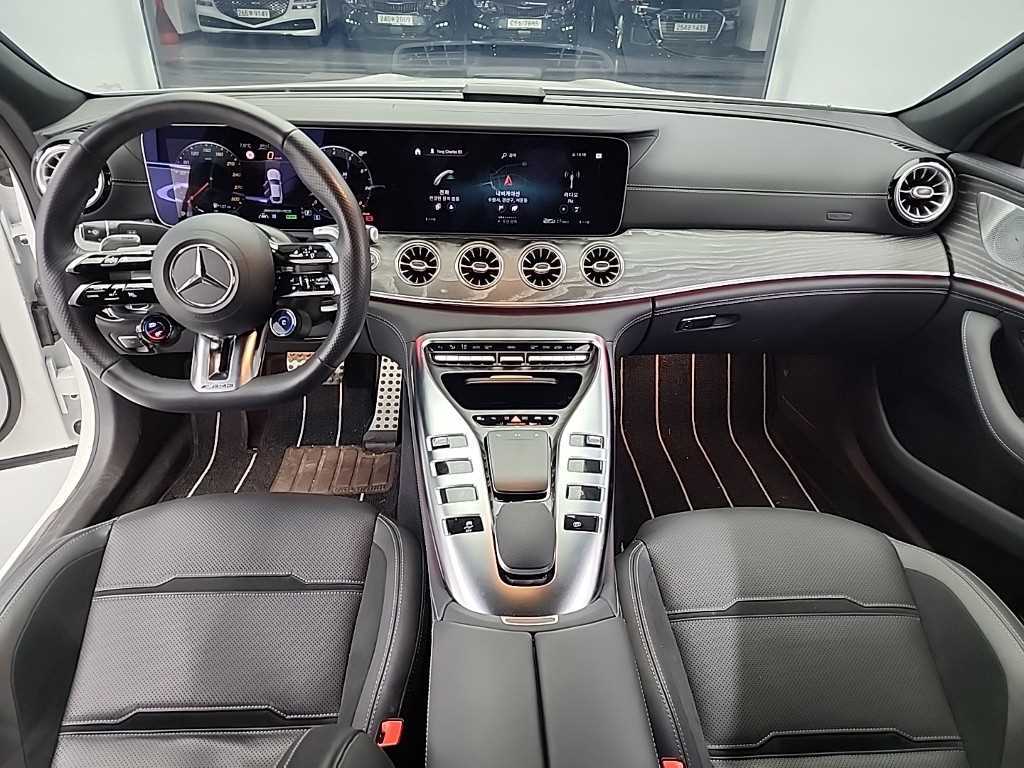 Mercedes Benz AMG GT - Vista 7