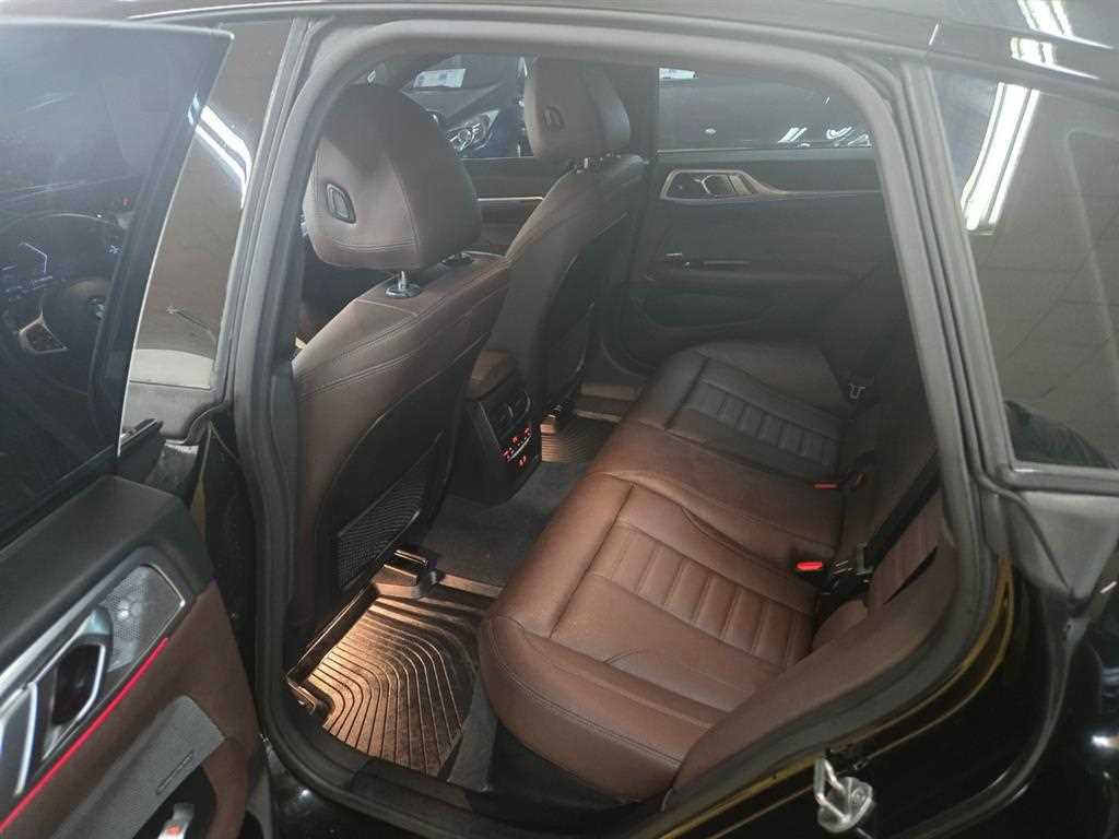 BMW 4 Series - Vista 10