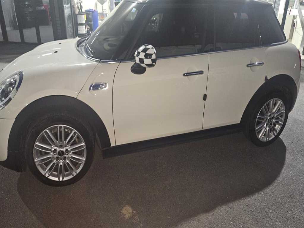 Mini Cooper - Vista 4