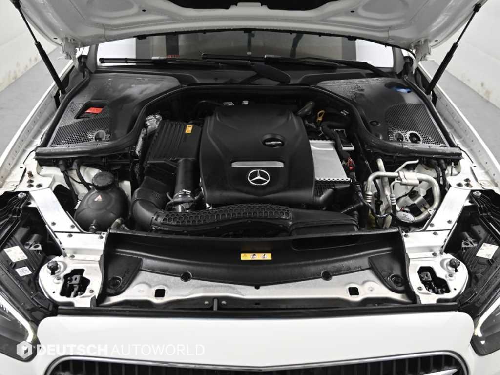 Mercedes Benz E class - Vista 6