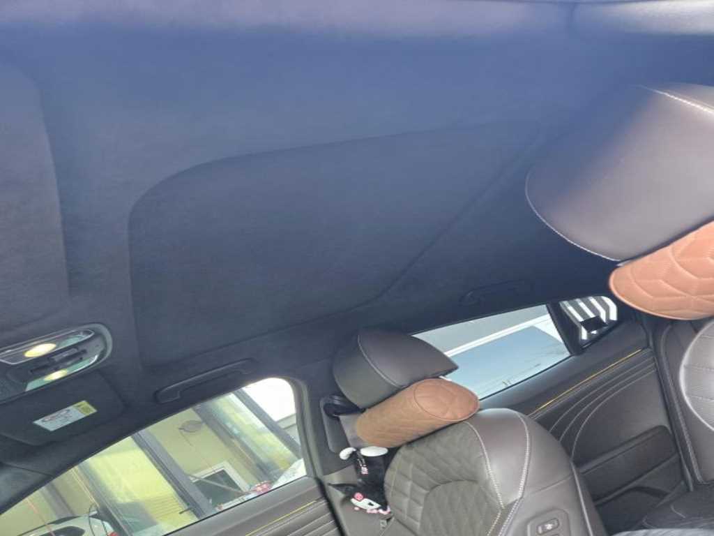 KIA Stinger - Vista 10