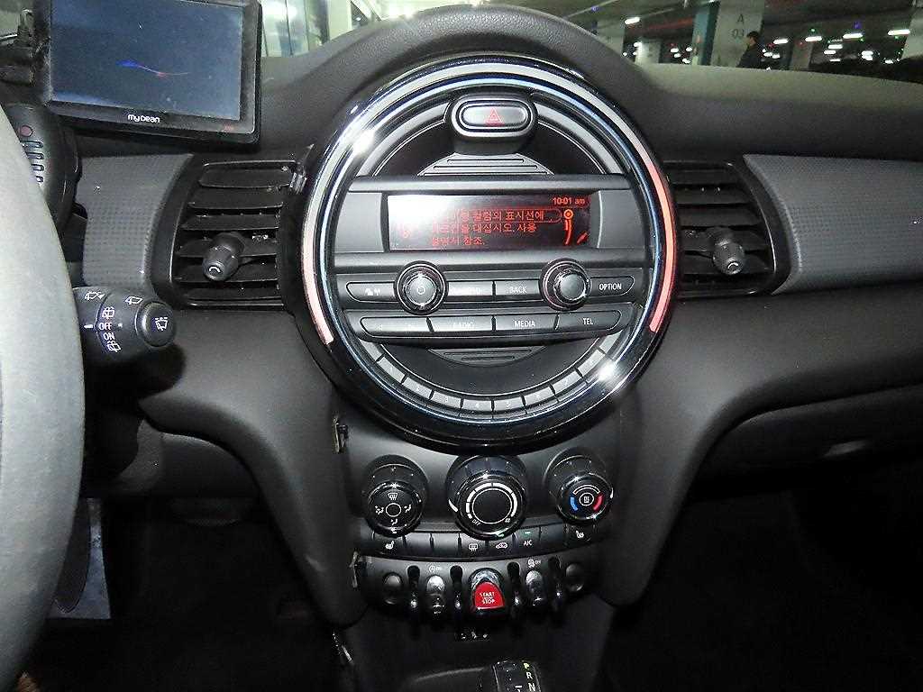 Mini Cooper - Vista 11