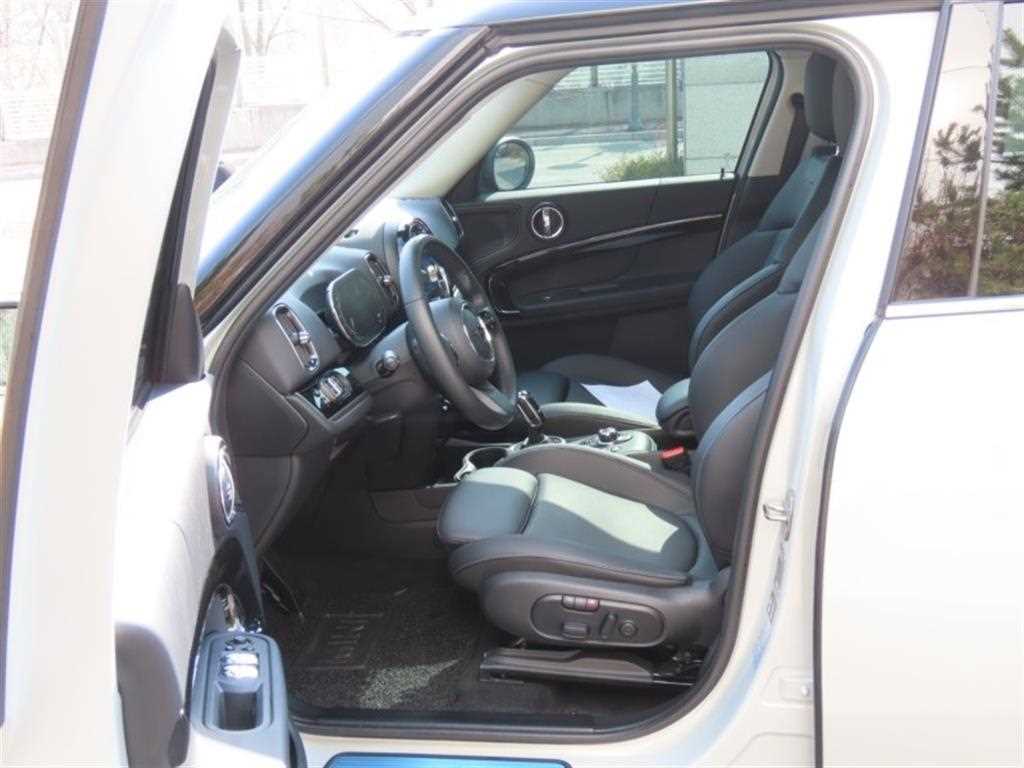 Mini Countryman 2023 Plateado - Importación desde Corea - HF Imports Iquique - Foto 13