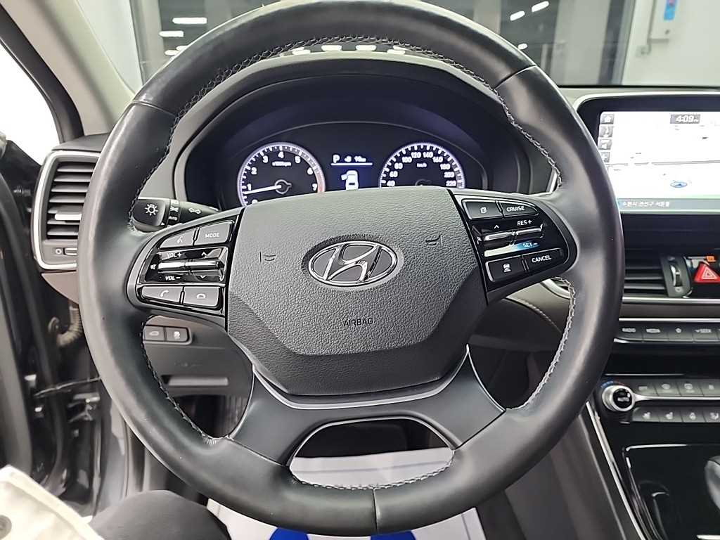 HYUNDAI Grandeur - Vista 9