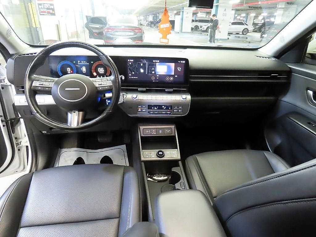 HYUNDAI Kona - Vista 10