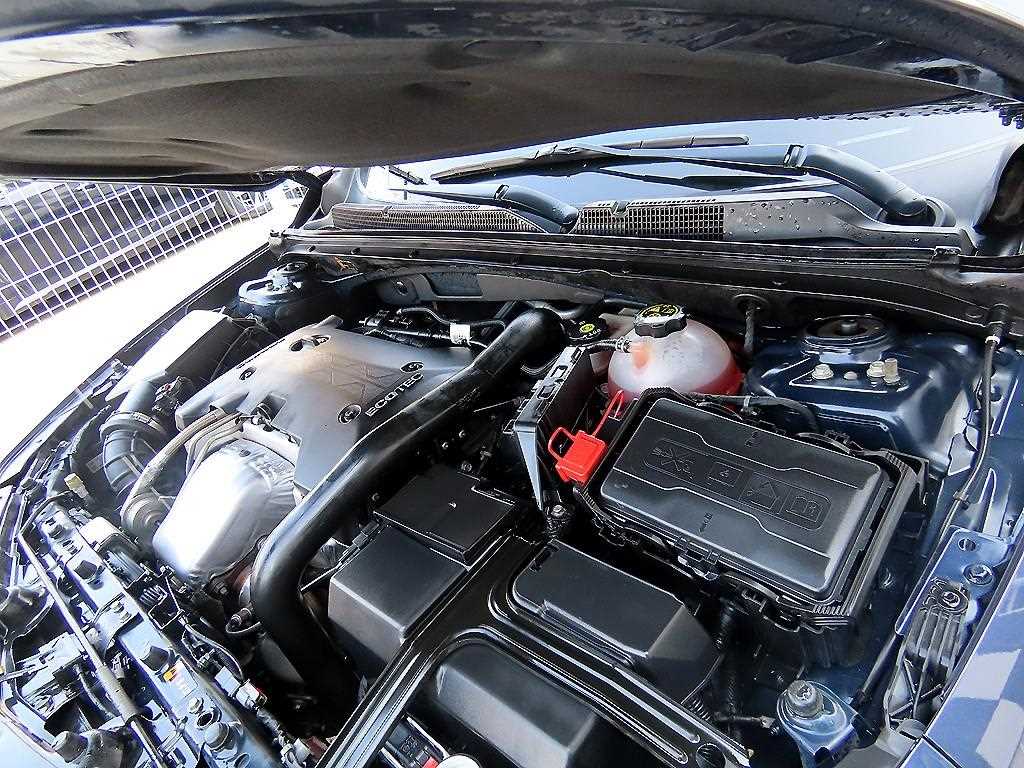 Chevrolet Malibu 2017 Azul - Importación desde Corea - HF Imports Iquique - Foto 18