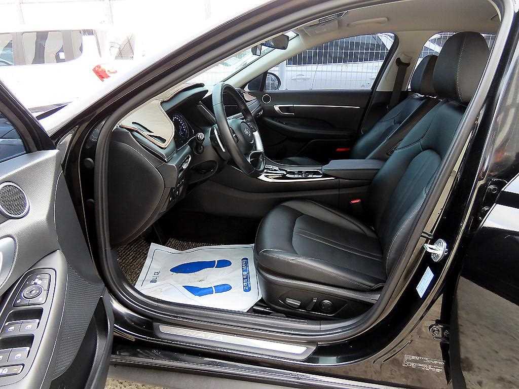 HYUNDAI Sonata - Vista 5