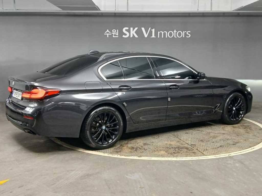 BMW 5 Series - Vista 4