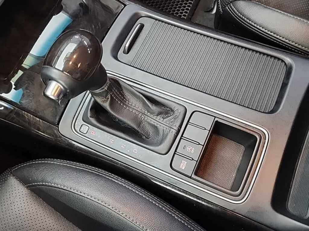 KIA Sorento - Vista 8