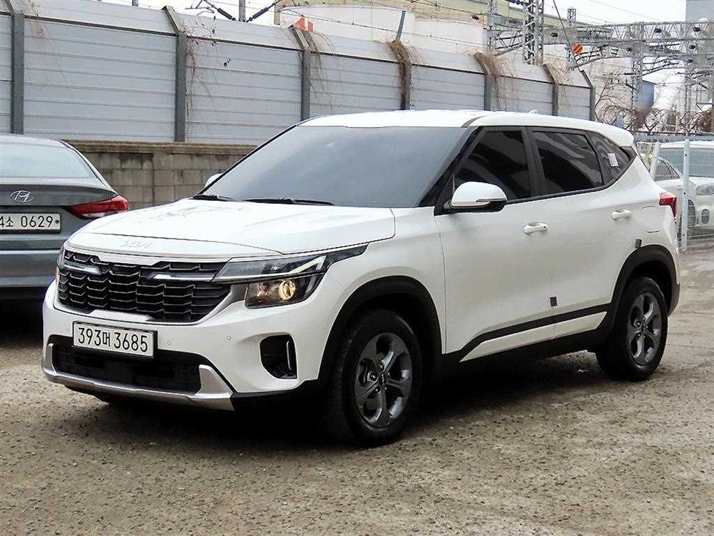 KIA Seltos - Vista 2