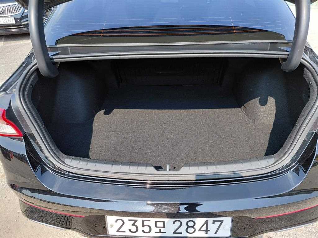 KIA K5 2022 Negro - Importación desde Corea - HF Imports Iquique - Foto 18