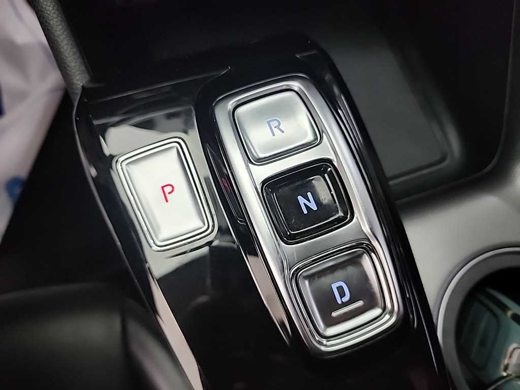 HYUNDAI Sonata - Vista 8