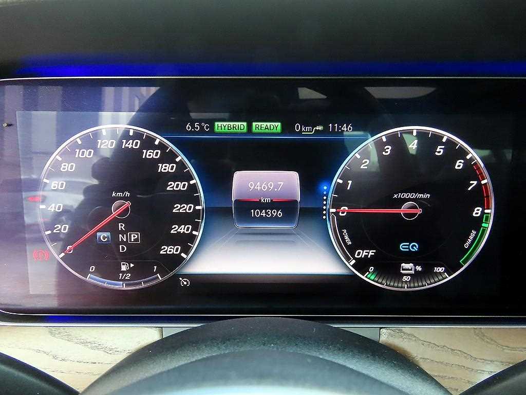 Mercedes Benz E class - Vista 9