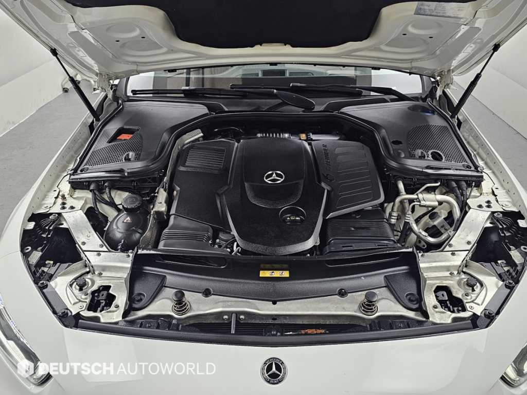 Mercedes Benz CLS Class - Vista 6