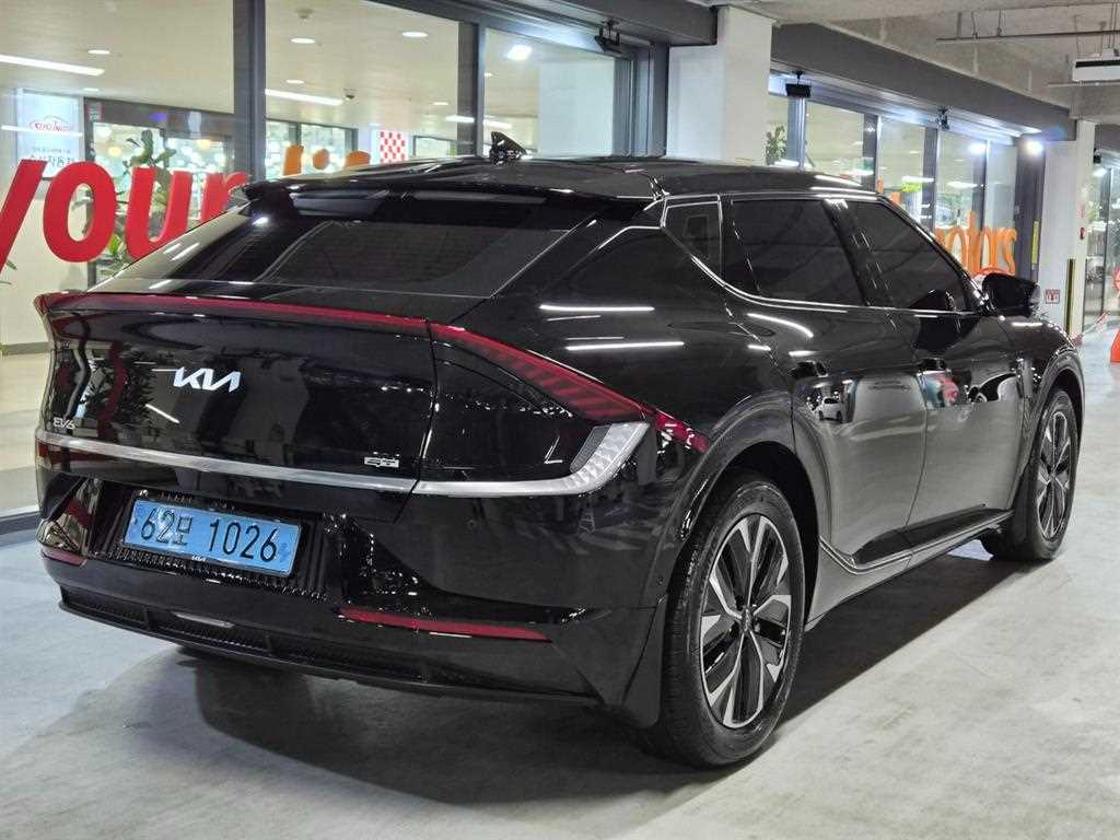 KIA EV6 - Vista 4