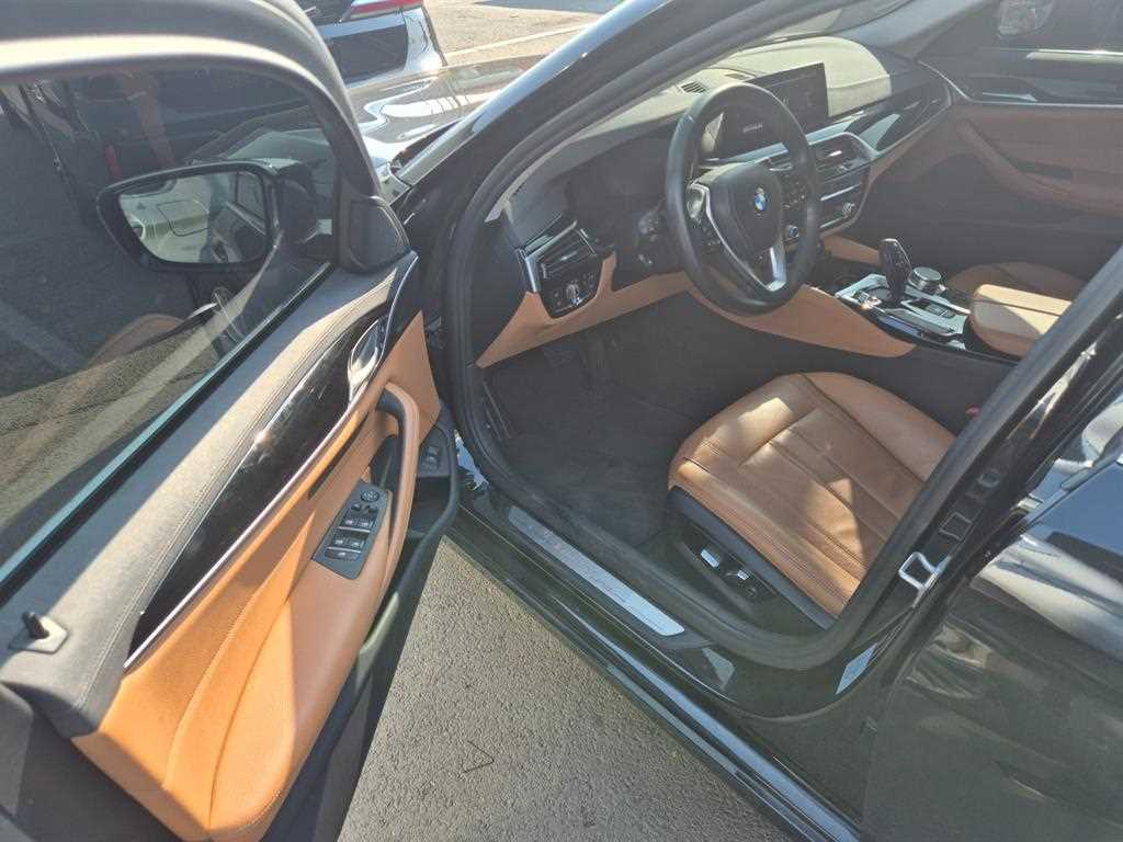 BMW 5 Series - Vista 5