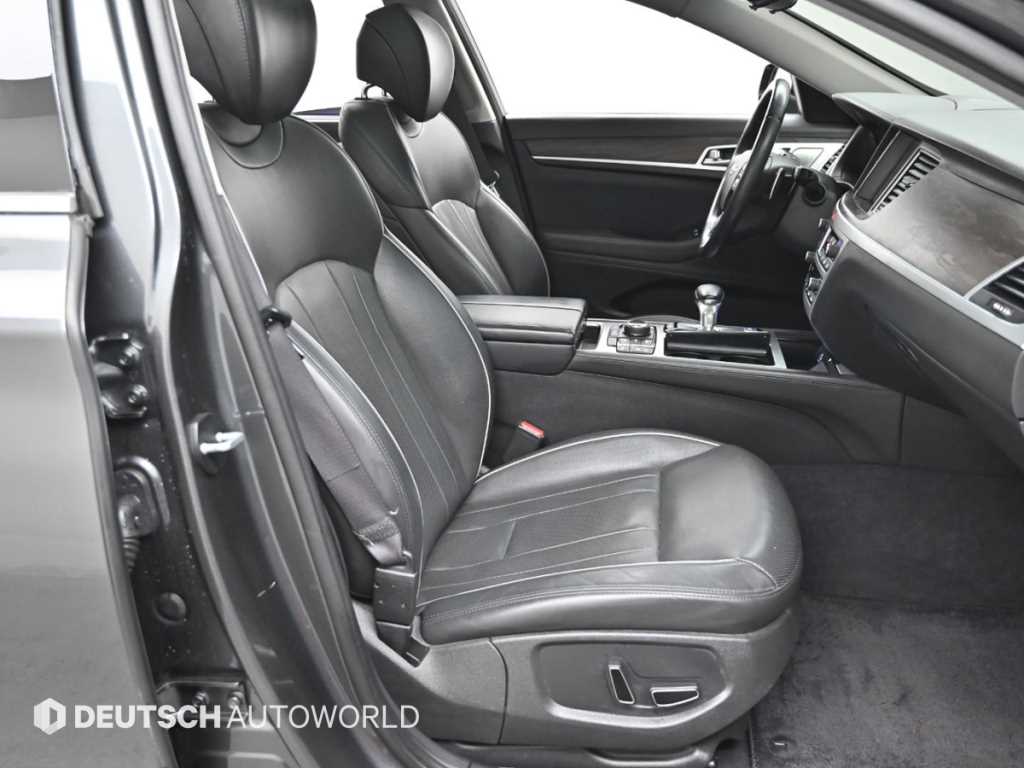 Genesis G80 - Vista 10