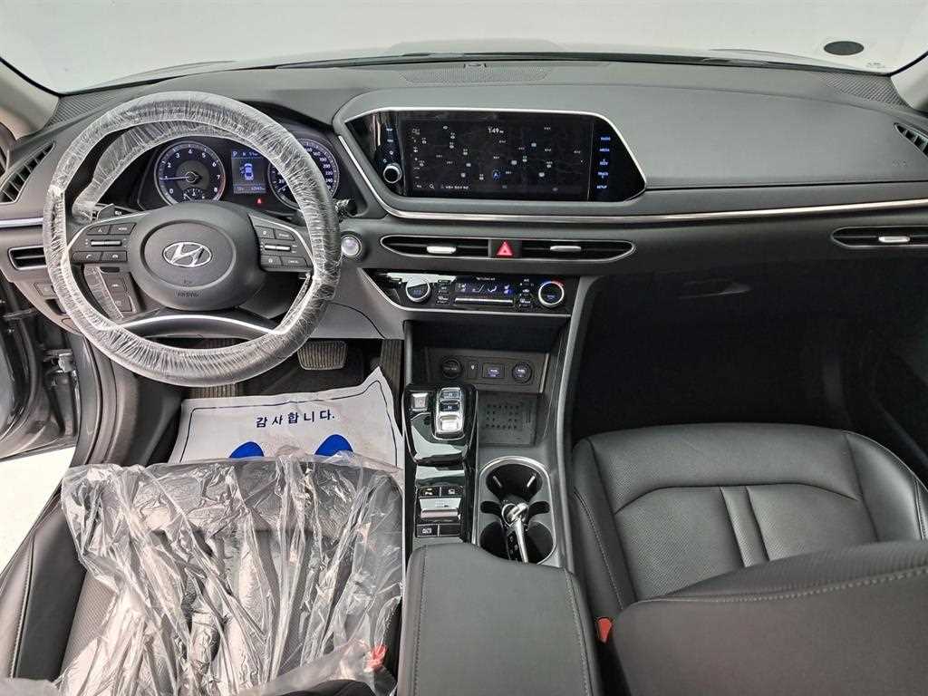 HYUNDAI Sonata - Vista 6