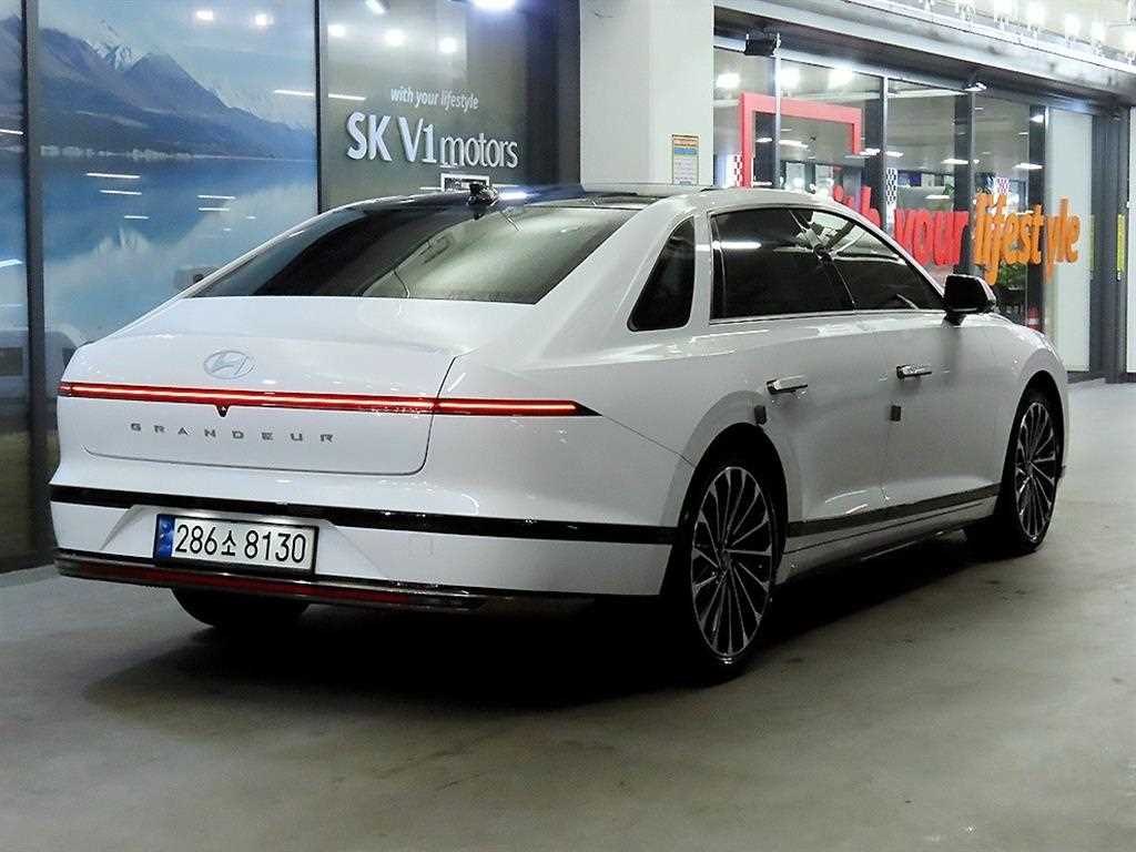 HYUNDAI Grandeur - Vista 4