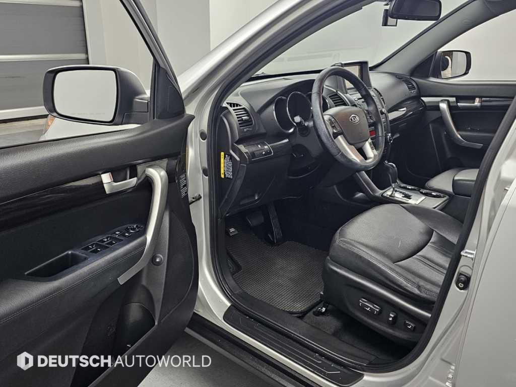 KIA Sorento - Vista 11