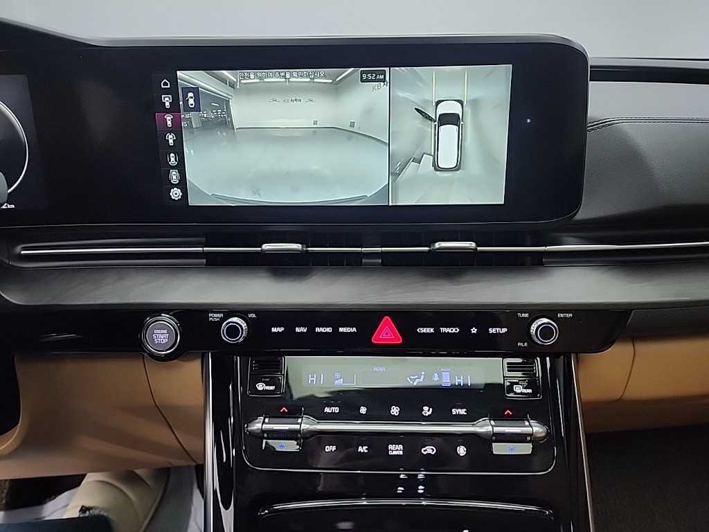 KIA Carnival - Vista 11