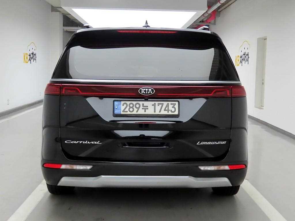 KIA Carnival - Vista 3