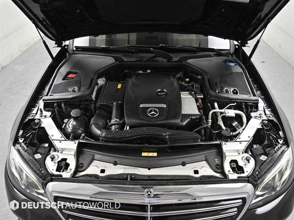 Mercedes Benz E class - Vista 6