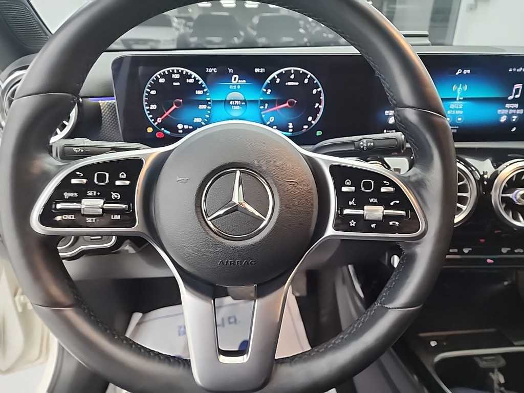 Mercedes Benz A Class - Vista 9