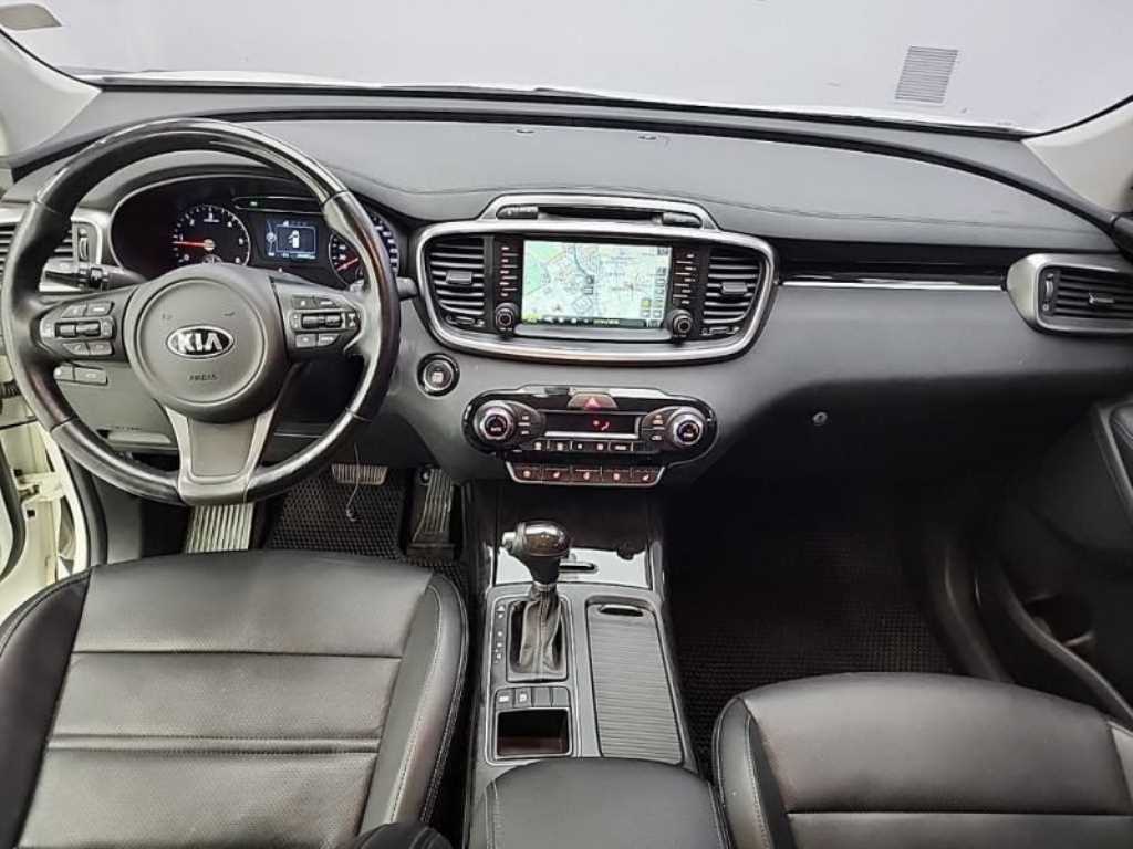 KIA Sorento - Vista 7